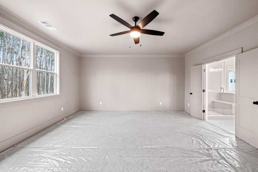 Spacious, unfurnished interior of a new home in Hillshire, Cumming (Image 24).