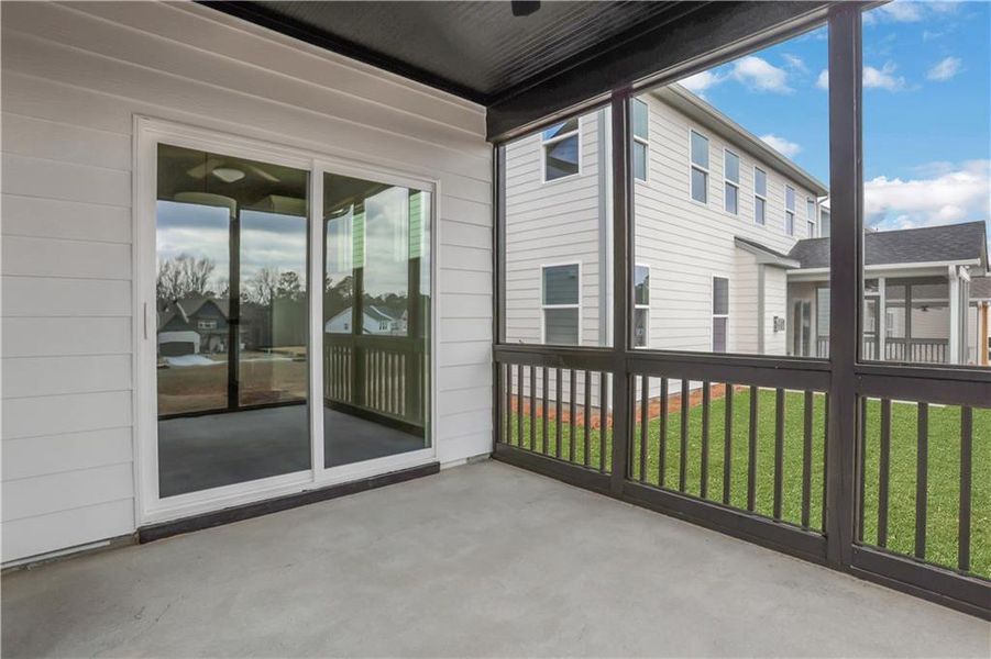 Exterior details and patio area of a home in Twin Lakes, Hoschton (Image 4).