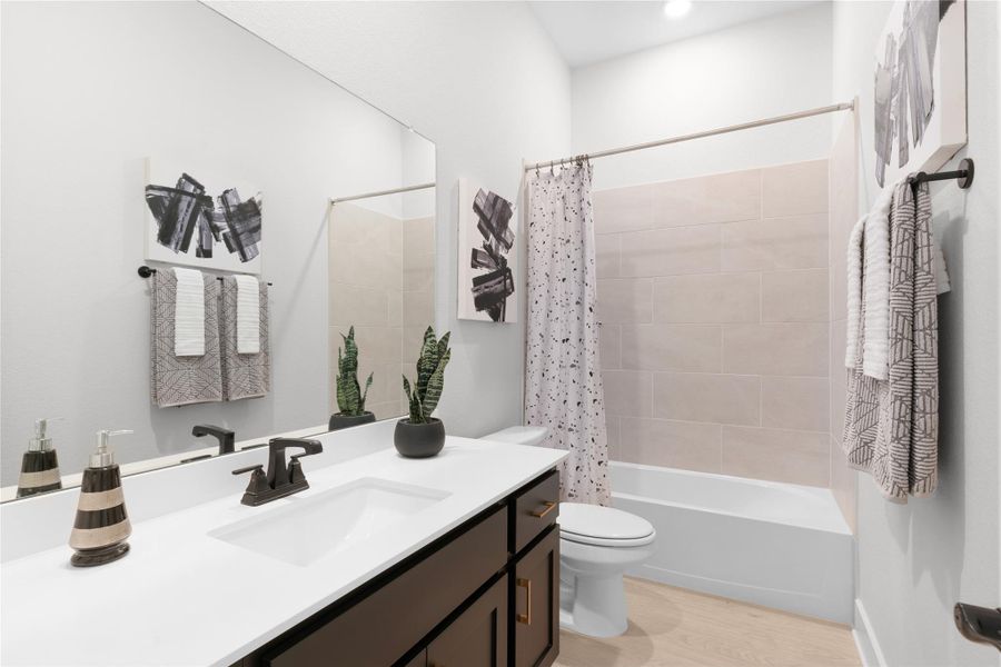 **PHOTO REPRESENTATIVE OF FLOORPLAN ONLY** **PHOTO REPRESENTATIVE OF FLOORPLAN ONLY**