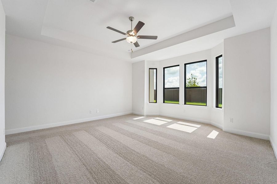 Spacious, unfurnished interior of a new home in Del Bello Lakes 60', Manvel (Image 44).