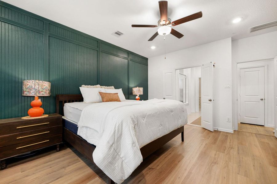 Furnished interior view inside a new home in ARTAVIA: Fairway Collection, Conroe (Image 15).