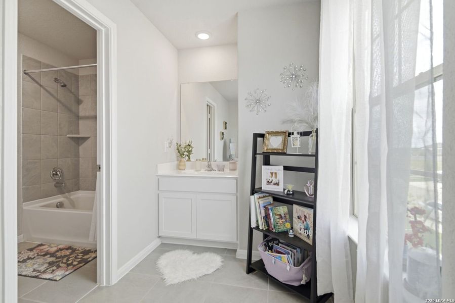Furnished interior view inside a new home in Park Place, New Braunfels (Image 26). Furnished interior view inside a new home in Park Place, New Braunfels (Image 26).