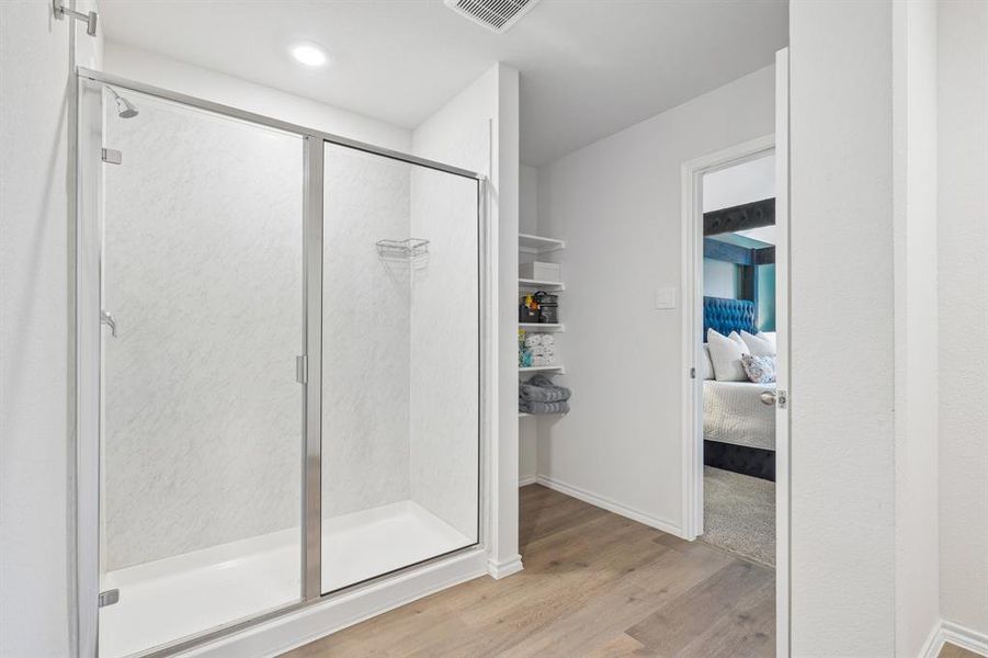 Image 33 of a home in Frontier Pointe.