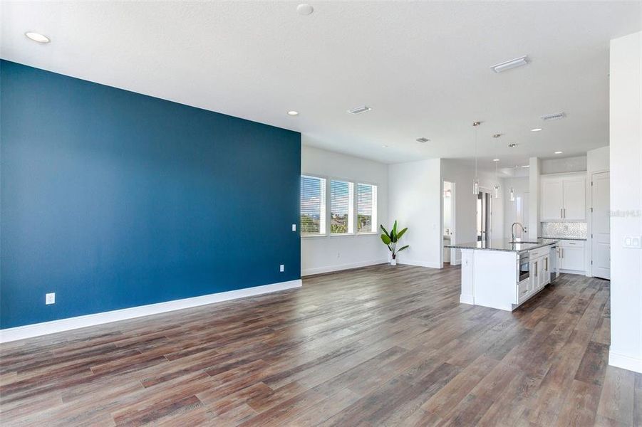 Spacious, unfurnished interior of a new home in , Treasure Island (Image 43).