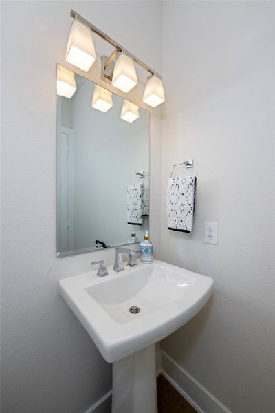 Furnished interior view inside a new home in Cross Creek Ranch 65′, Fulshear (Image 11). Furnished interior view inside a new home in Cross Creek Ranch 65′, Fulshear (Image 11).