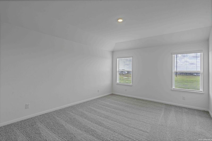 Spacious, unfurnished interior of a new home in , San Antonio (Image 13).