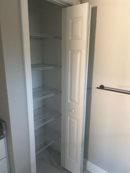 Spacious, unfurnished interior of a new home in , Dunnellon (Image 21).