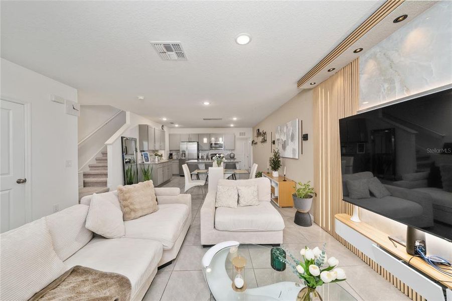 Furnished interior view inside a new home in , Winter Garden (Image 12).