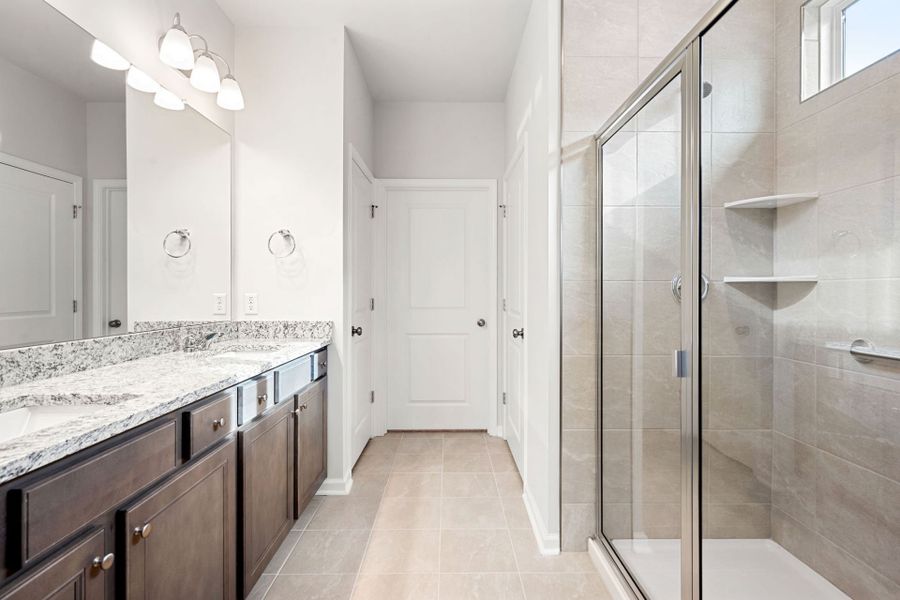 Furnished interior view inside a new home in Del Webb Savannah at Heartwood, Richmond Hill (Image 6).