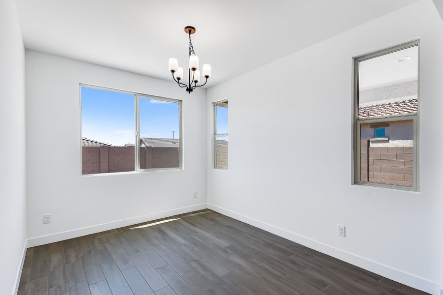 Spacious, unfurnished interior of a new home in Estrella, Goodyear (Image 25).