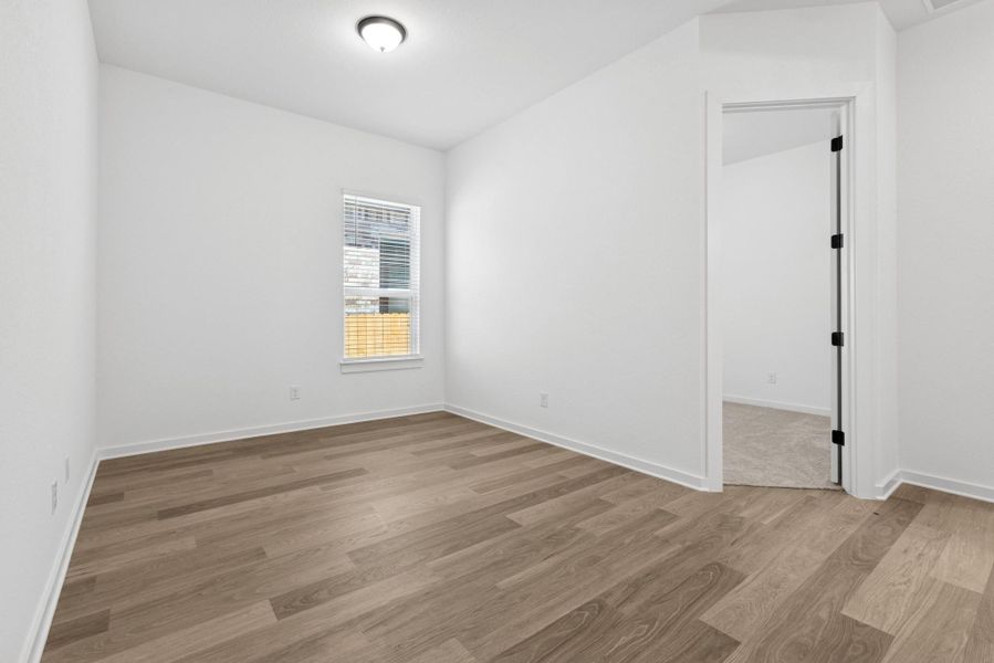 Spacious, unfurnished interior of a new home in Heritage, Dripping Springs (Image 27). Spacious, unfurnished interior of a new home in Heritage, Dripping Springs (Image 27).