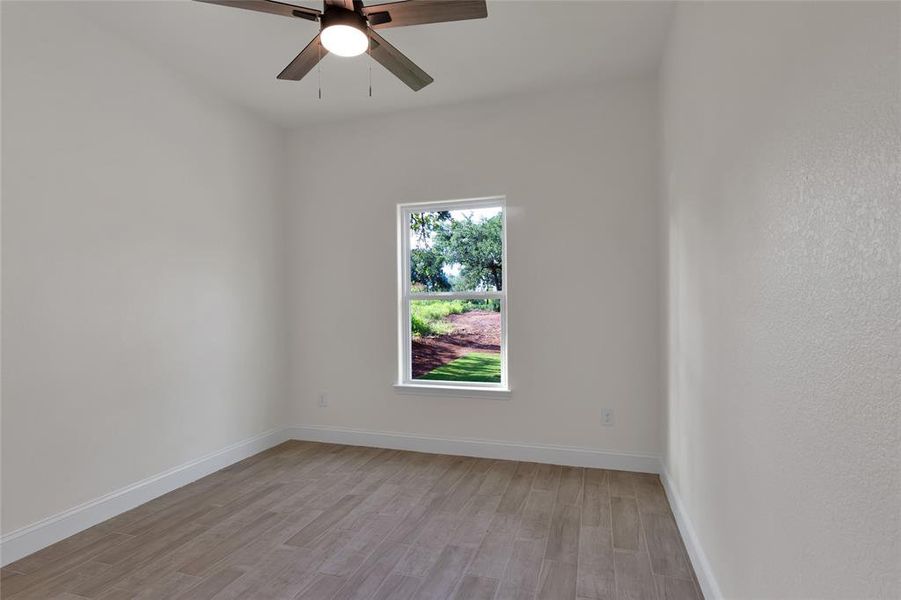 Spacious, unfurnished interior of a new home in , Mineral Wells (Image 34).