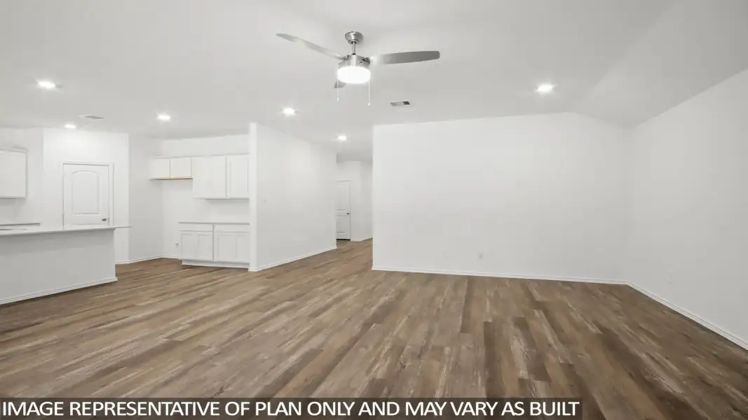 Spacious, unfurnished interior of a new home in Medina, Dayton (Image 10).