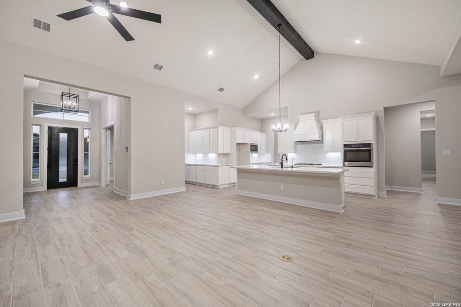 Spacious, unfurnished interior of a new home in Caliza Reserve, Boerne (Image 23). Spacious, unfurnished interior of a new home in Caliza Reserve, Boerne (Image 23).