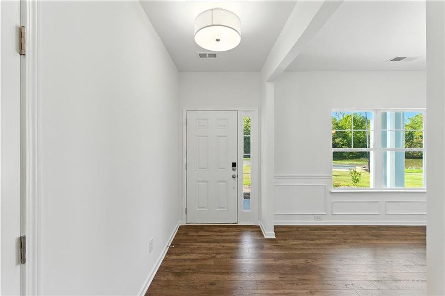 Spacious, unfurnished interior of a new home in Maple Village, Adairsville (Image 16).