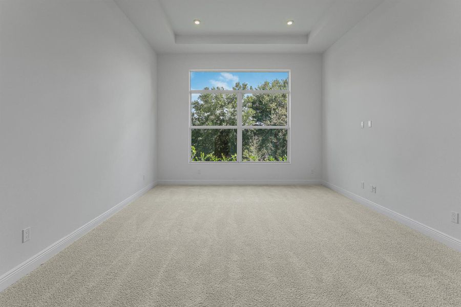 Spacious, unfurnished interior of a new home in Rivella, Port St. Lucie (Image 8).
