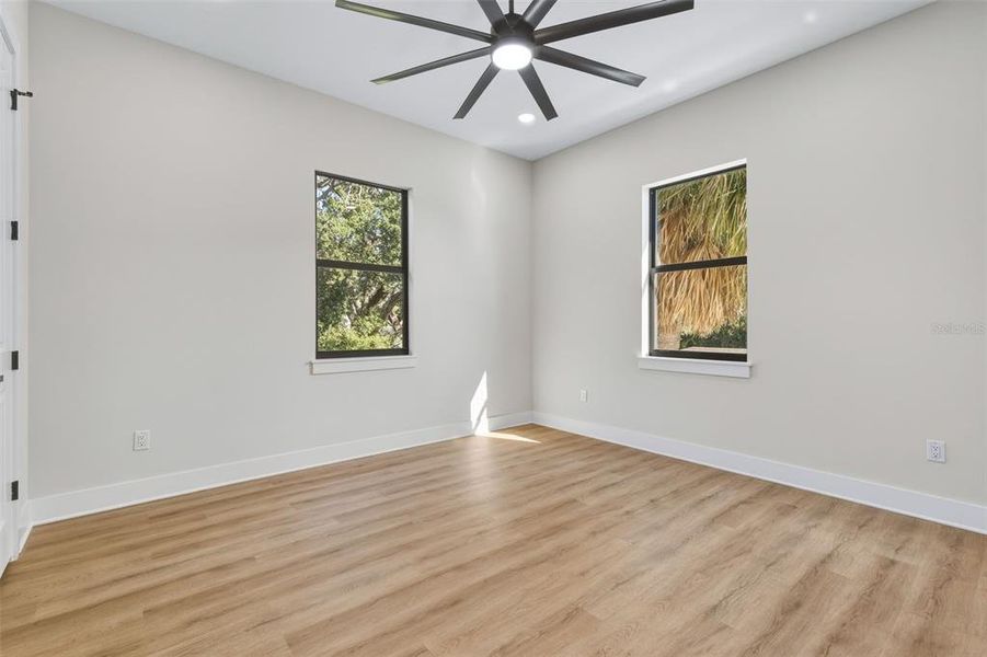Spacious, unfurnished interior of a new home in , Tampa (Image 22).