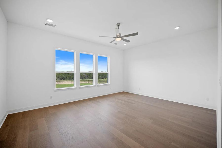 Spacious, unfurnished interior of a new home in Clearwater Ranch, Liberty Hill (Image 9). Spacious, unfurnished interior of a new home in Clearwater Ranch, Liberty Hill (Image 9).