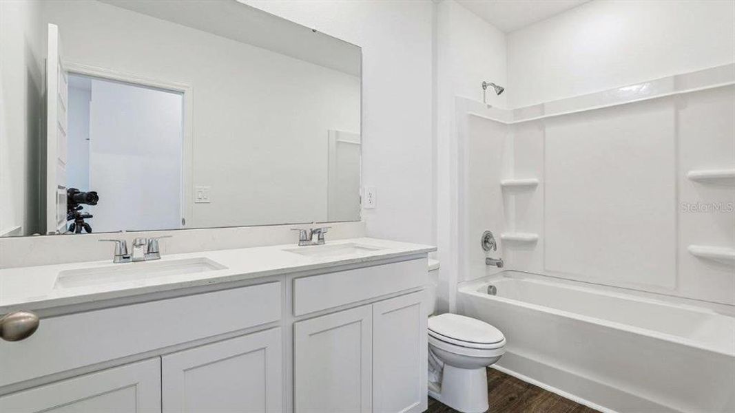 Furnished interior view inside a new home in , Winter Haven (Image 4).