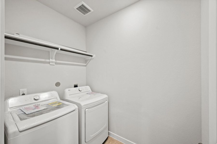 Close-up of interior finishes inside a home in Magnolia Springs, Montgomery (Image 10).