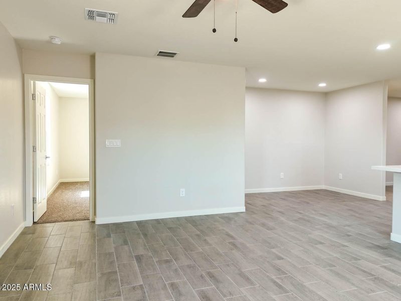 15438 Overfield-9 15438 Overfield-9