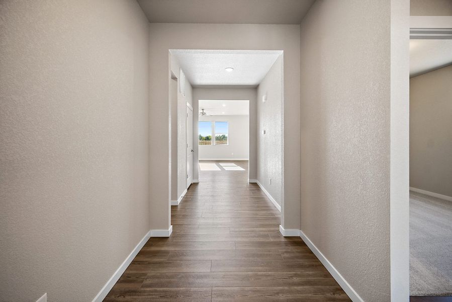 Spacious, unfurnished interior of a new home in The Glen, Colorado Springs (Image 12).