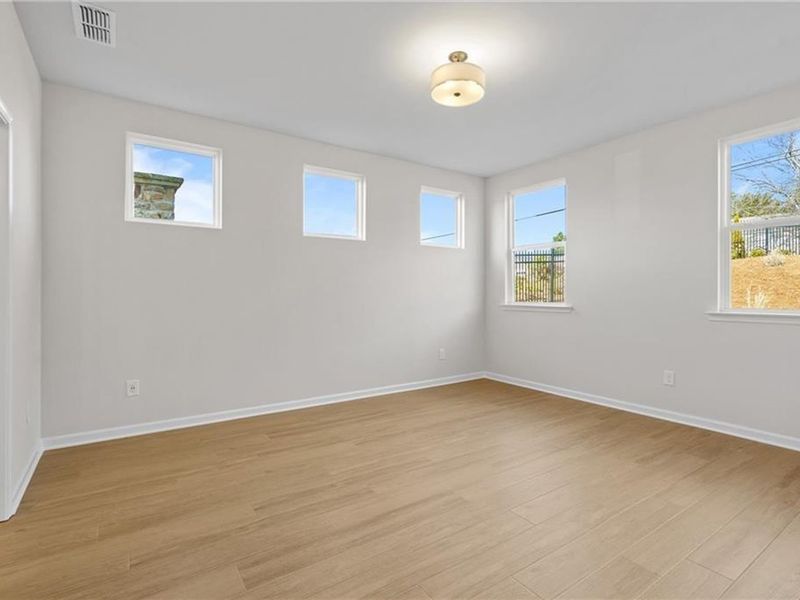 Spacious, unfurnished interior of a new home in Kelly Preserve, Loganville (Image 20).