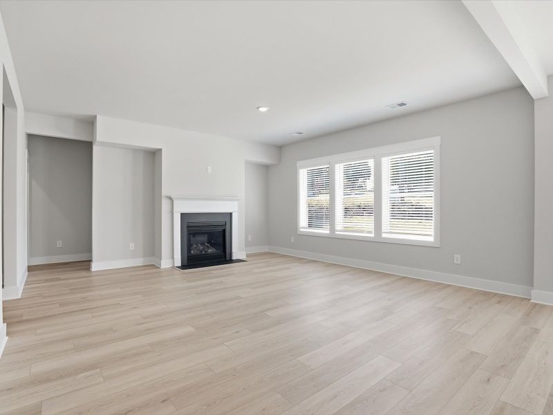 Spacious, unfurnished interior of a new home in Ashby Woods, Boiling Springs (Image 12). Spacious, unfurnished interior of a new home in Ashby Woods, Boiling Springs (Image 12).