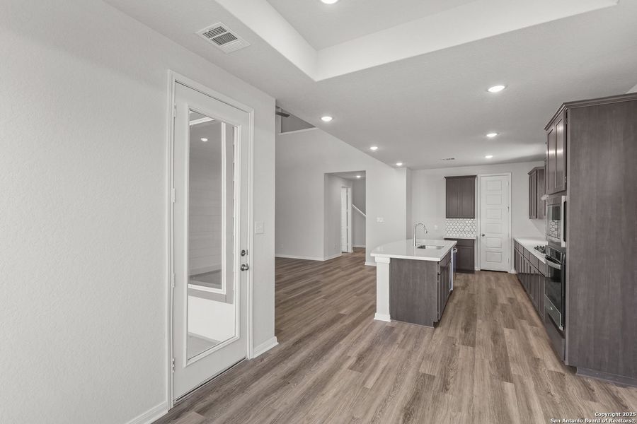 Image 34 of a home in Mayfair 50'.