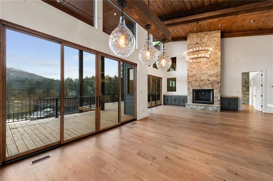 Image 70 of a home in .