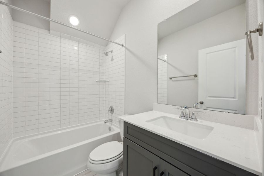 Furnished interior view inside a new home in Saint Tropez, Huffman (Image 13).