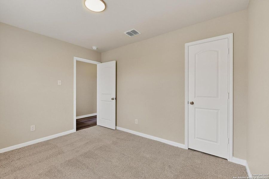 Spacious, unfurnished interior of a new home in Savannah Place, San Antonio (Image 28). Spacious, unfurnished interior of a new home in Savannah Place, San Antonio (Image 28).