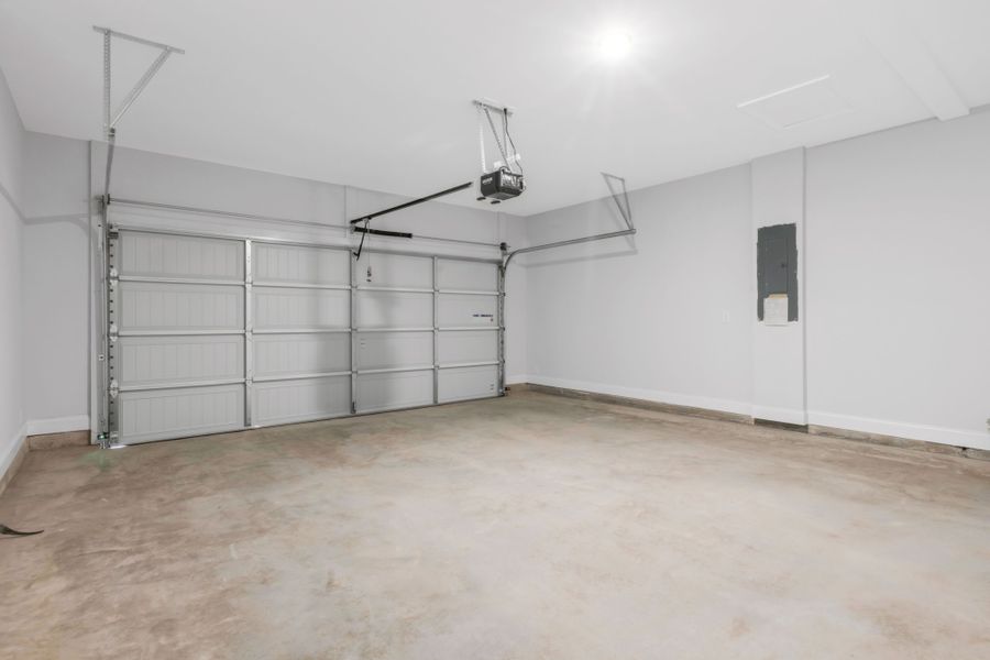 Spacious, unfurnished interior of a new home in Maddox Landing, Hoschton (Image 26).
