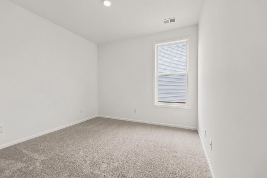 Spacious, unfurnished interior of a new home in Edgefield, Loris (Image 27). Spacious, unfurnished interior of a new home in Edgefield, Loris (Image 27).