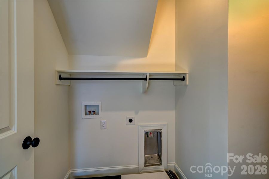 Image 20 of a home in . Image 20 of a home in .