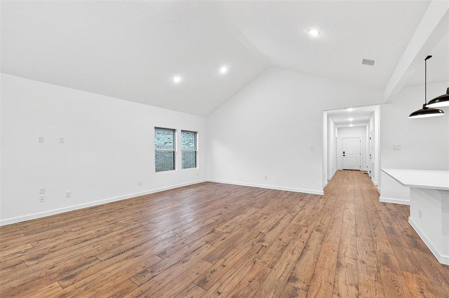 Spacious, unfurnished interior of a new home in Caldwell Lakes, Dallas (Image 30).