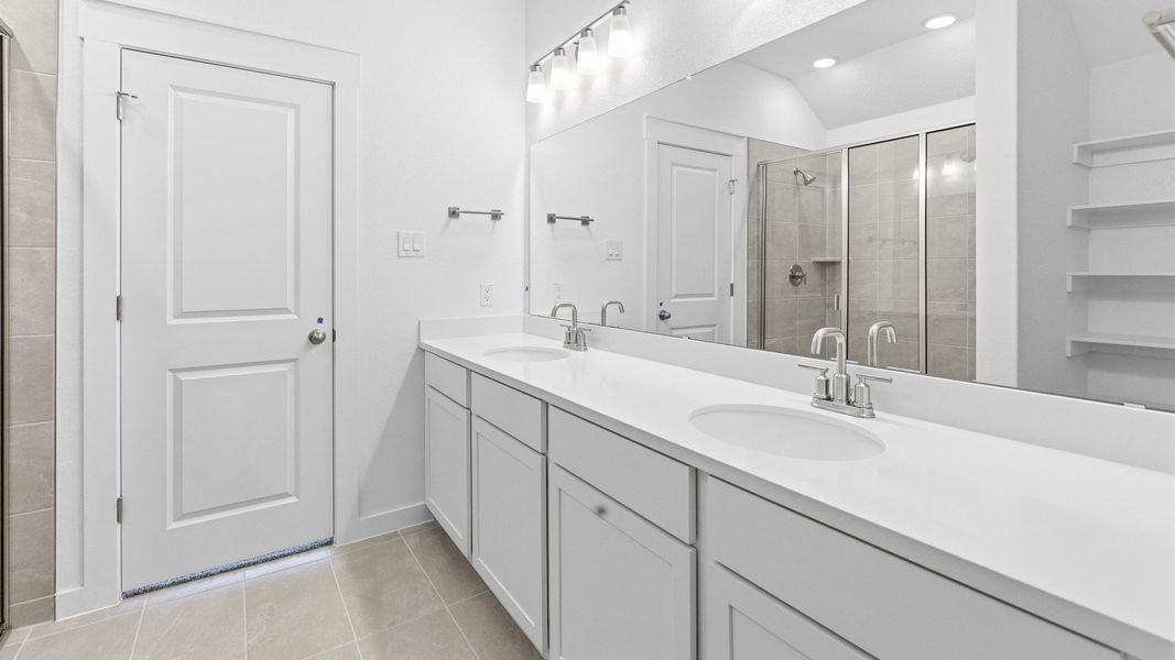 Furnished interior view inside a new home in Calumet, Jarrell (Image 17).