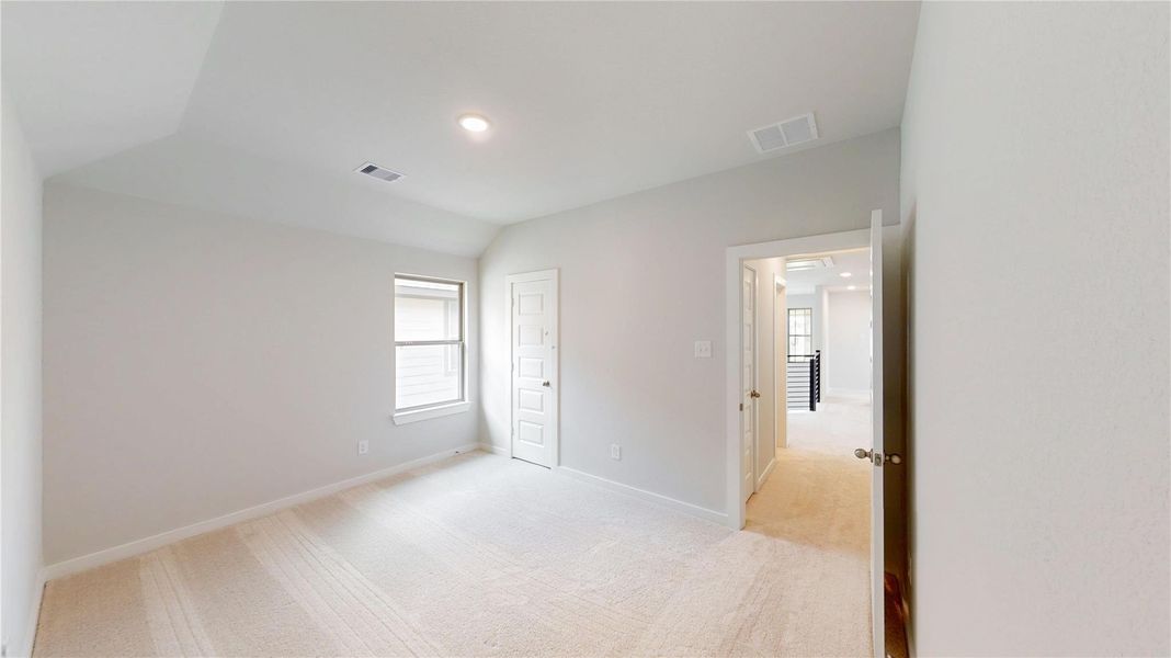 Spacious, unfurnished interior of a new home in Granger Pines, Conroe (Image 20). Spacious, unfurnished interior of a new home in Granger Pines, Conroe (Image 20).