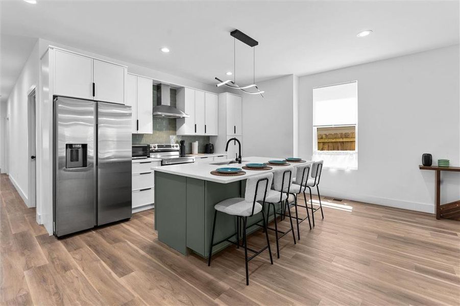 Furnished interior view inside a new home in , Atlanta (Image 9).