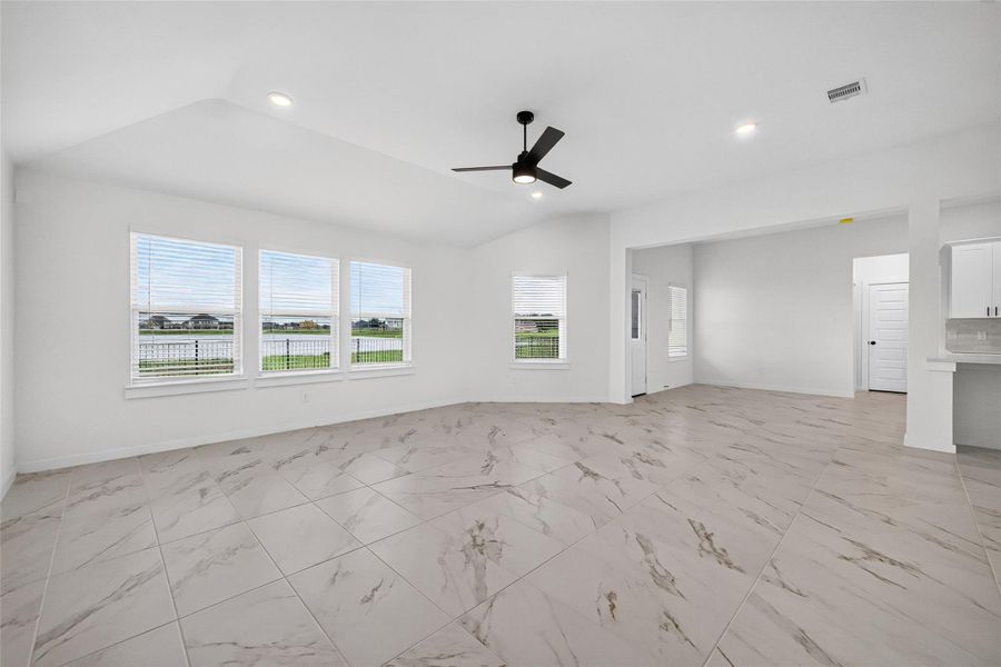 Spacious, unfurnished interior of a new home in Foxtail Palms, Manvel (Image 47).