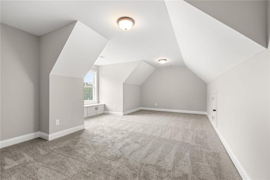 Spacious, unfurnished interior of a new home in , Jefferson (Image 40).