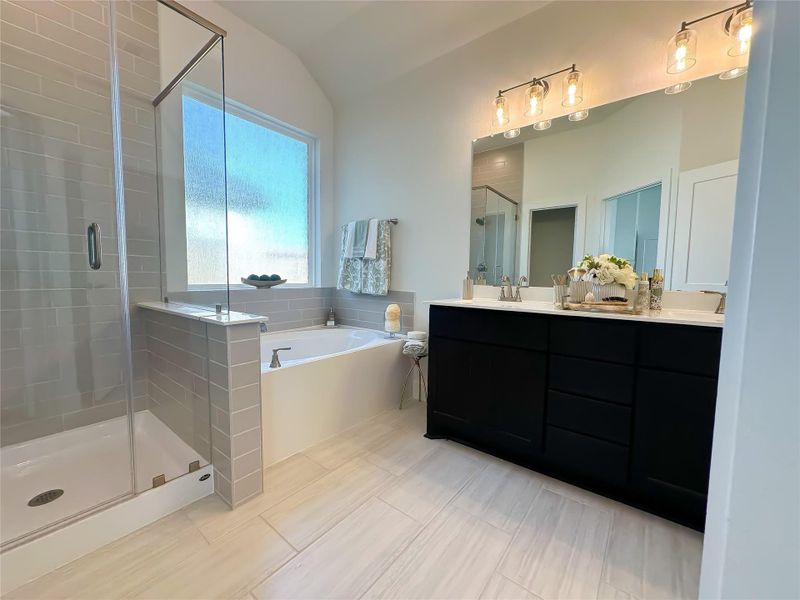 Furnished interior view inside a new home in Jordan Ranch, Fulshear (Image 4). Furnished interior view inside a new home in Jordan Ranch, Fulshear (Image 4).