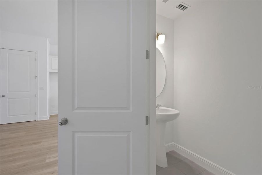 Image 33 of a home in .