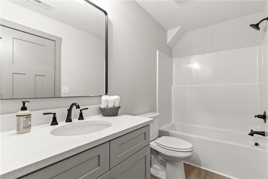 Furnished interior view inside a new home in , Jasper (Image 17).