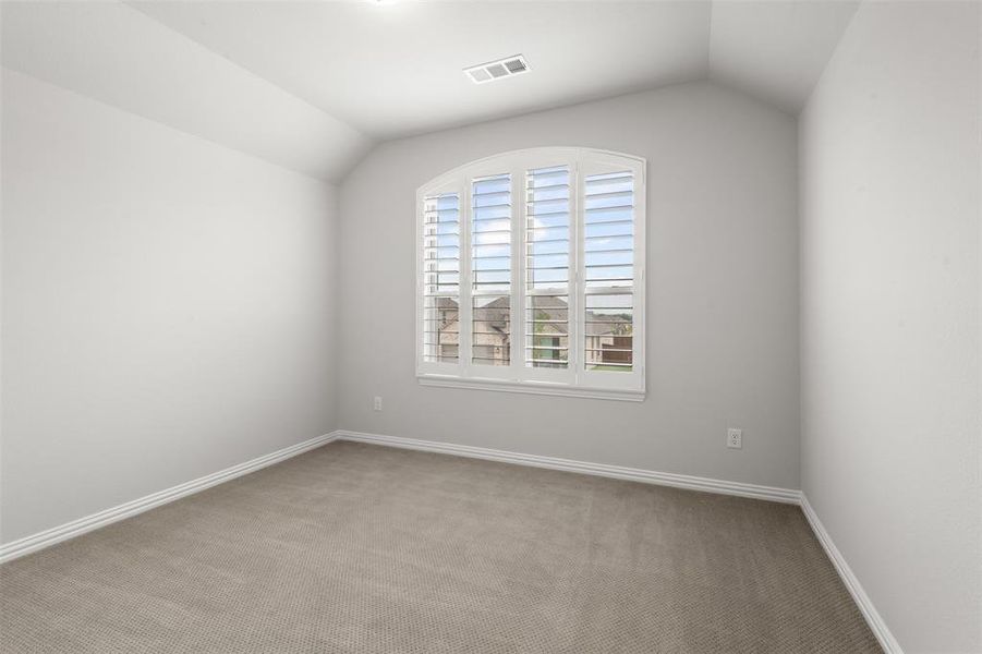 Spacious, unfurnished interior of a new home in , Oak Point (Image 22).