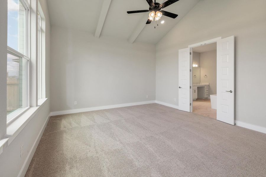 Spacious, unfurnished interior of a new home in Santa Rita Ranch, Liberty Hill (Image 16).