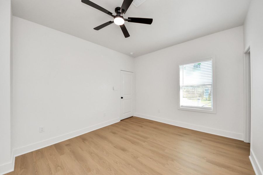 Spacious, unfurnished interior of a new home in , Houston (Image 26).