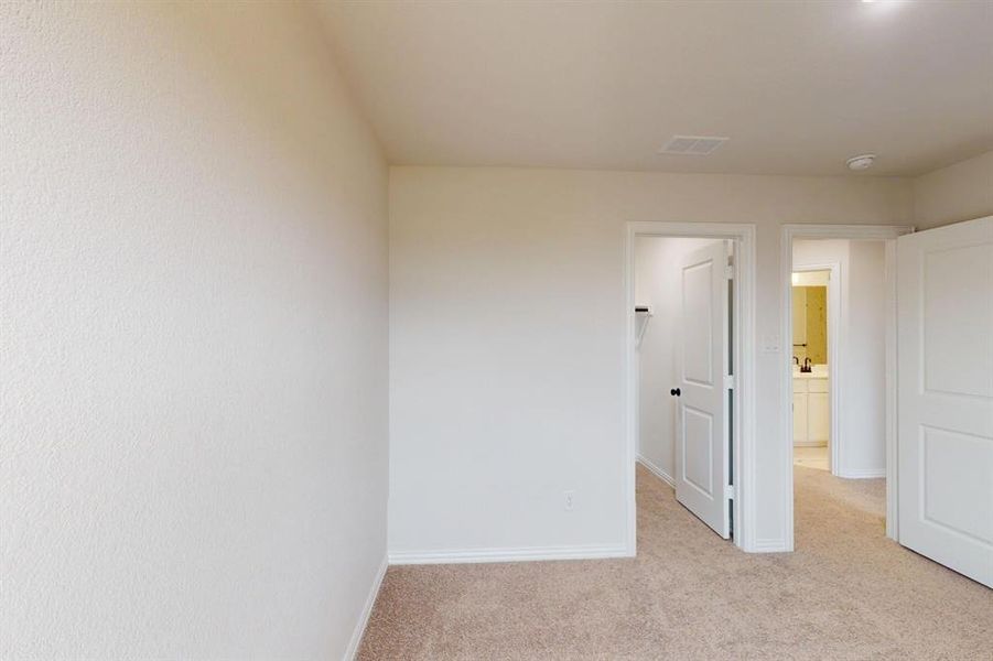 Spacious, unfurnished interior of a new home in Lilybrooke at Legacy Hills, Celina (Image 25). Spacious, unfurnished interior of a new home in Lilybrooke at Legacy Hills, Celina (Image 25).