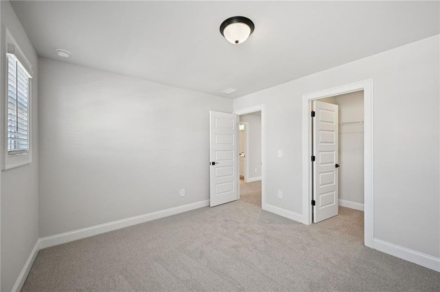 Spacious, unfurnished interior of a new home in , Braselton (Image 43).