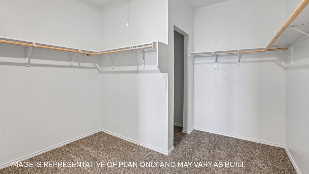 Spacious, unfurnished interior of a new home in Valverde, Bastrop (Image 16).